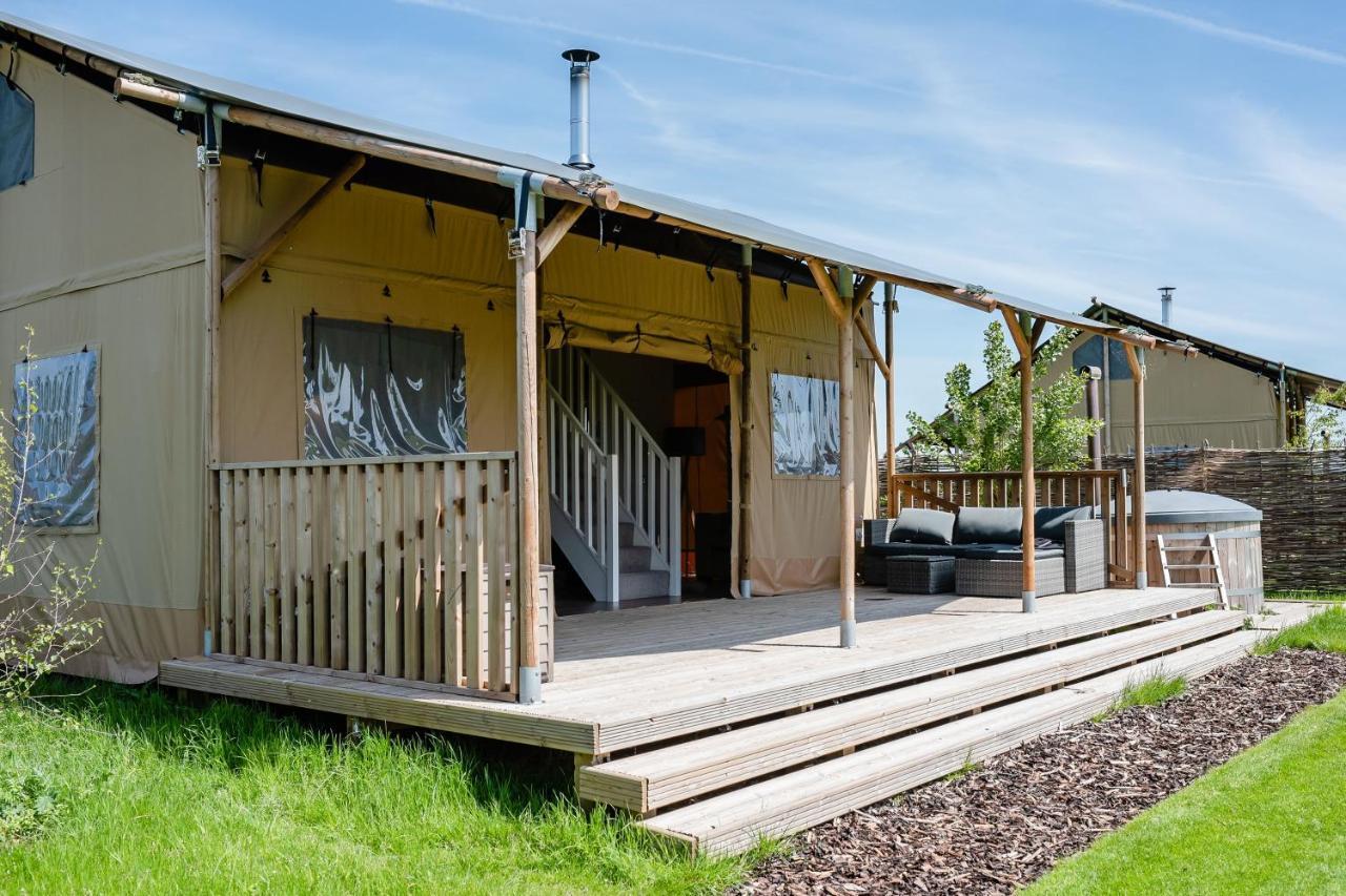 Hencote Vineyard Glamping Village Shrewsbury Esterno foto