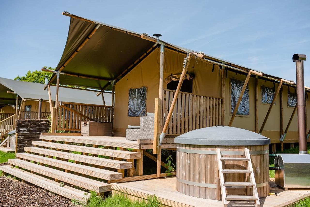 Hencote Vineyard Glamping Village Shrewsbury Esterno foto